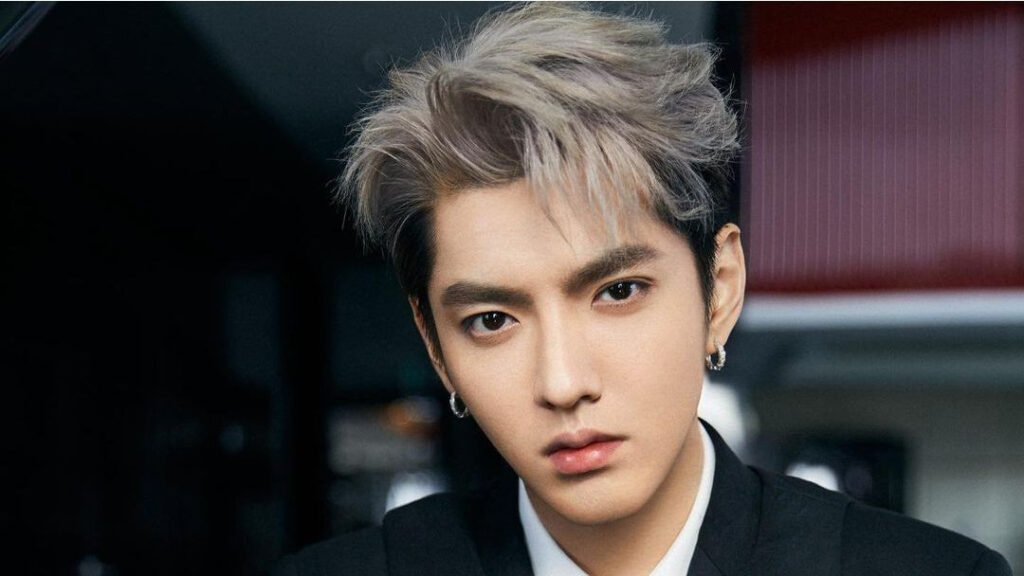 ලොවක් ආදරය කරන, සුප්රසිද්ධ ගායකයාට වසර 13ක සිර දඩුවම්..! හේතුව මෙන්න..(PHOTOS)