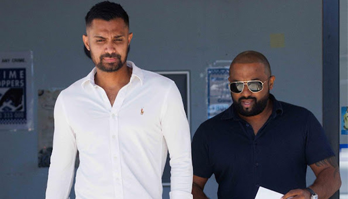 ධනුෂ්ක ගුණතිලක ඈප ලබා එළියට ආවේ මෙහෙමයි