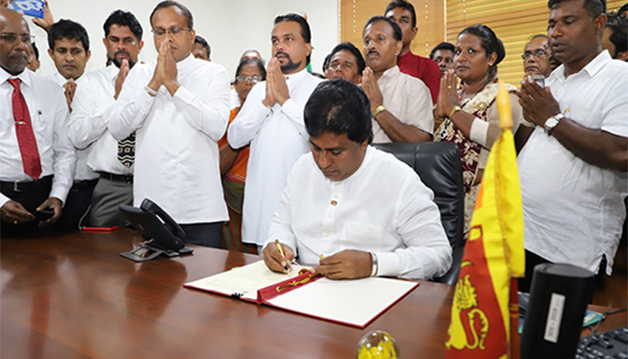 ජයන්ත සමරවීර ගෙන් පහරකෑ බව කියන පුද්ගලයෙක්